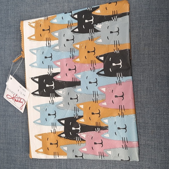 Silly Zipper Cosmetic Recycled Materials Pouch Bag Crazy Cat Lady Funny Gift - Picture 2 of 6